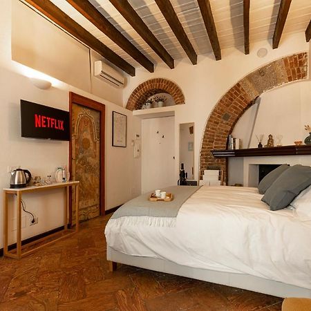 Cozy House In Naviglio Grande - Homy Apartments ミラノ エクステリア 写真
