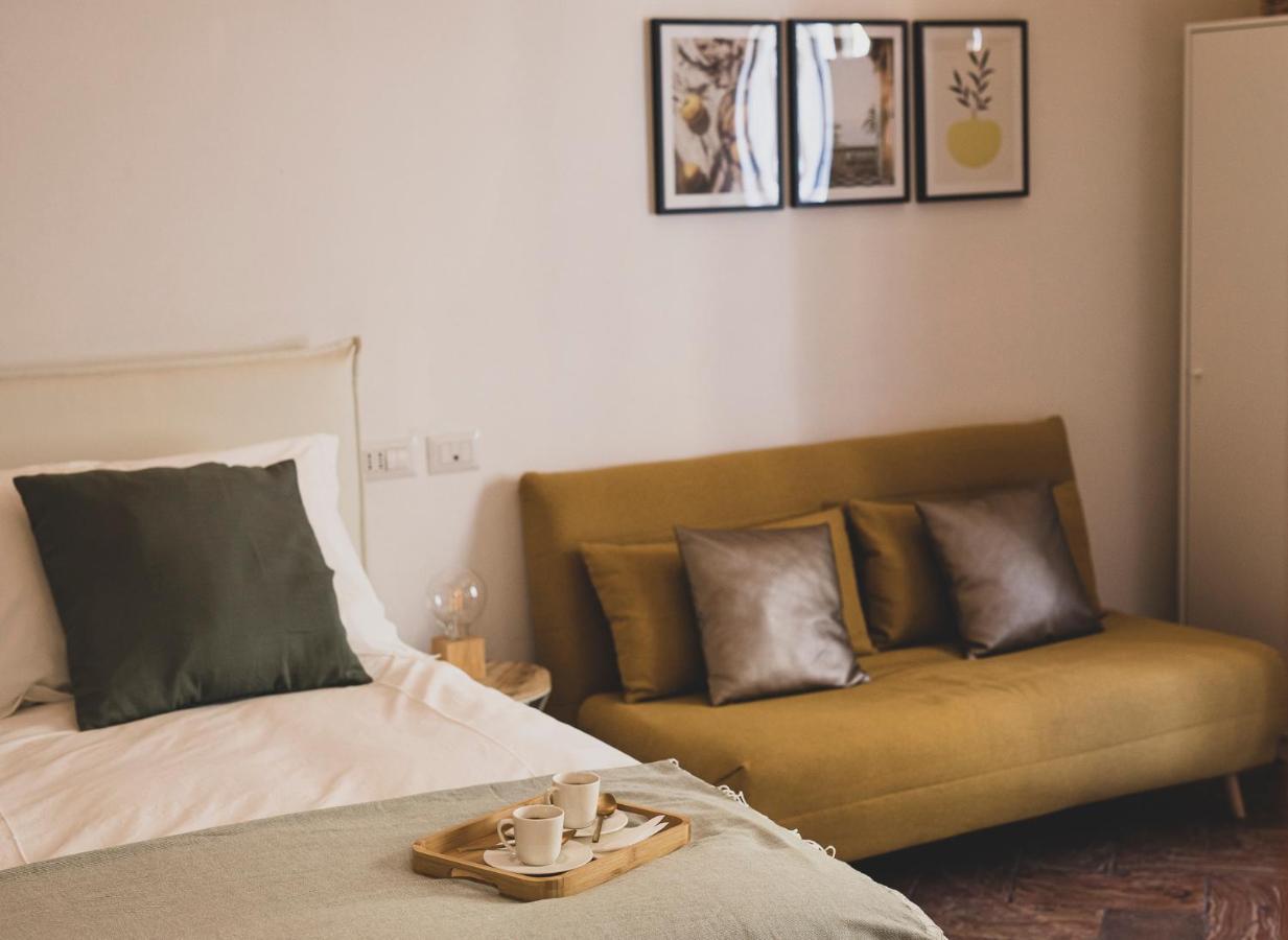 Cozy House In Naviglio Grande - Homy Apartments ミラノ エクステリア 写真