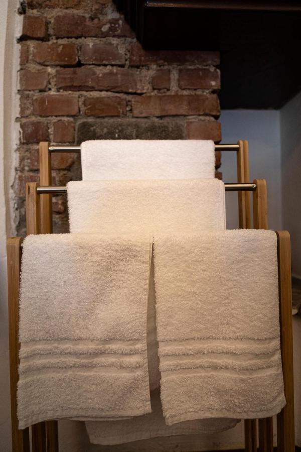Cozy House In Naviglio Grande - Homy Apartments ミラノ エクステリア 写真